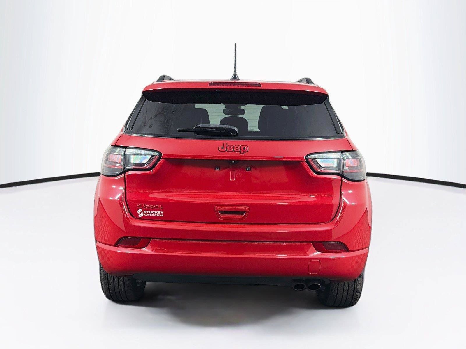 Used 2022 Jeep Compass Limited w/ (RED) Package AWD/4WD image 10