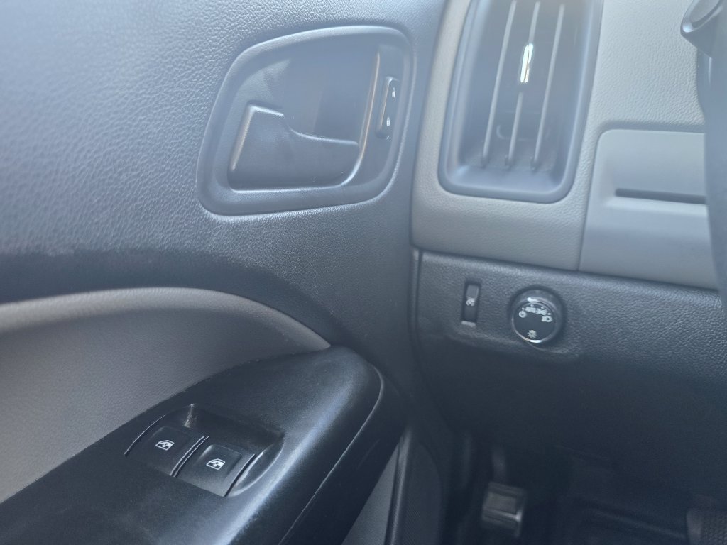 Used 2018 Chevrolet Colorado W/T RWD image 15