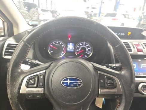 Used 2017 Subaru Crosstrek 2.0i Premium w/ Moonroof Package image 17