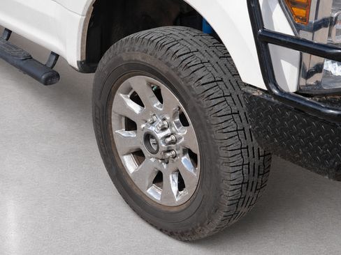 Used 2019 Ford F250 Lariat w/ Chrome Package AWD/4WD image 9