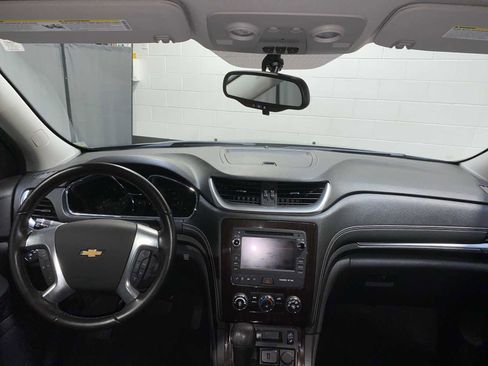 Used 2016 Chevrolet Traverse LT w/ Style and Technology Package image 10