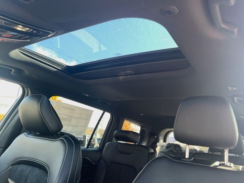 New 2025 Jeep Grand Cherokee L Altitude image 16