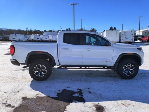 Used 2024 GMC Canyon AT4X image 9