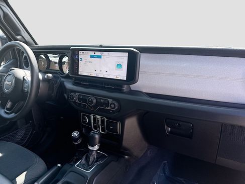 Used 2025 Jeep Wrangler Unlimited Sport AWD/4WD image 32