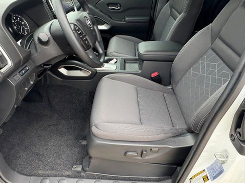 New 2026 Nissan Frontier SV image 13