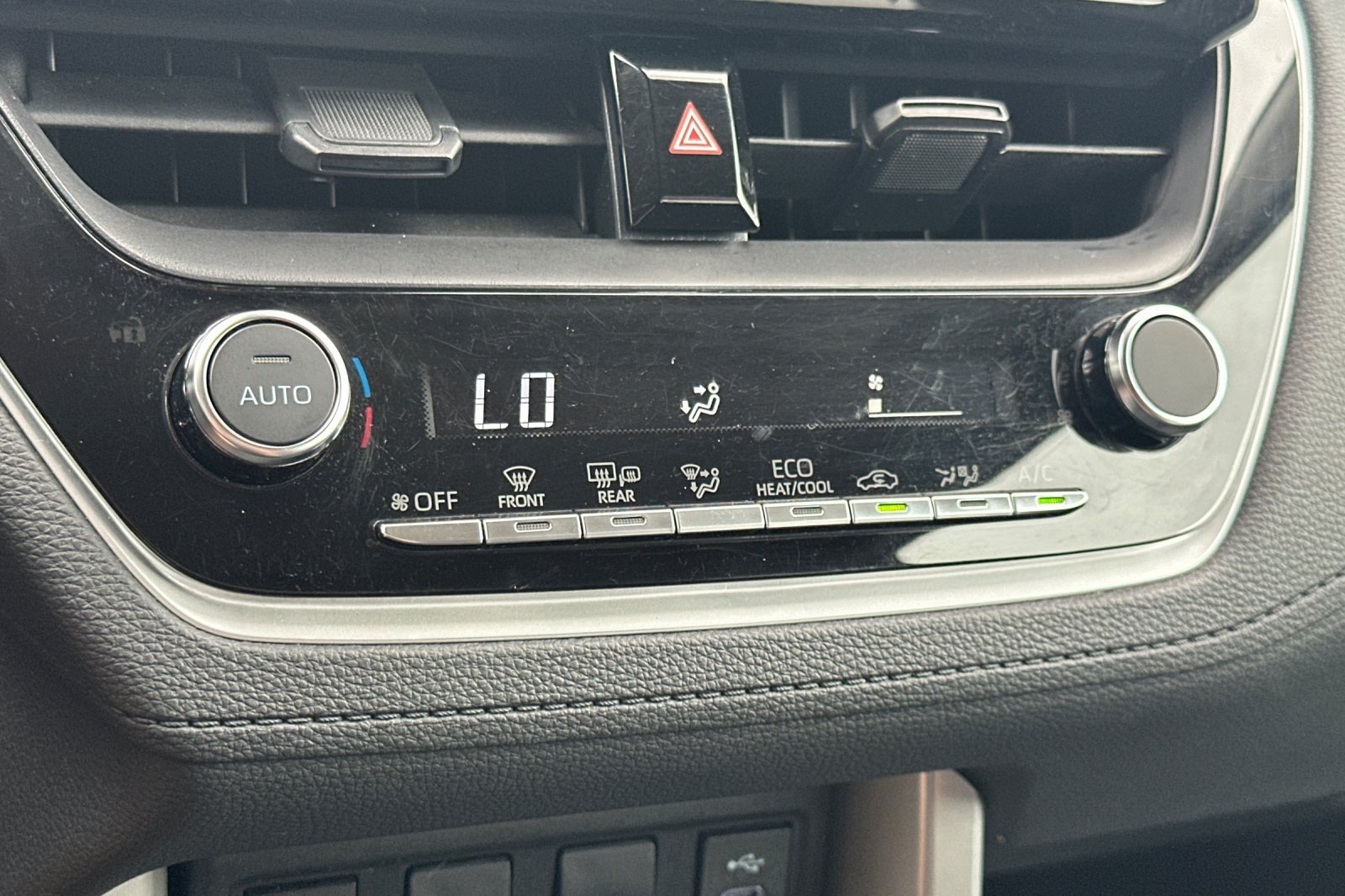 Certified 2025 Toyota Corolla Cross LE FWD image 23