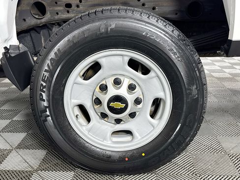 Used 2016 Chevrolet Silverado 2500 W/T image 33