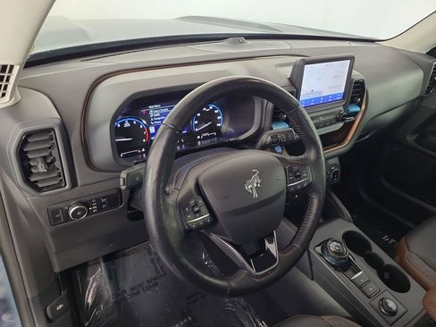 Used 2023 Ford Bronco Sport Outer Banks w/ Tech Package AWD/4WD image 14