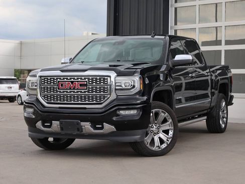 Used 2017 GMC Sierra 1500 Denali w/ Denali Ultimate Package AWD/4WD image 3