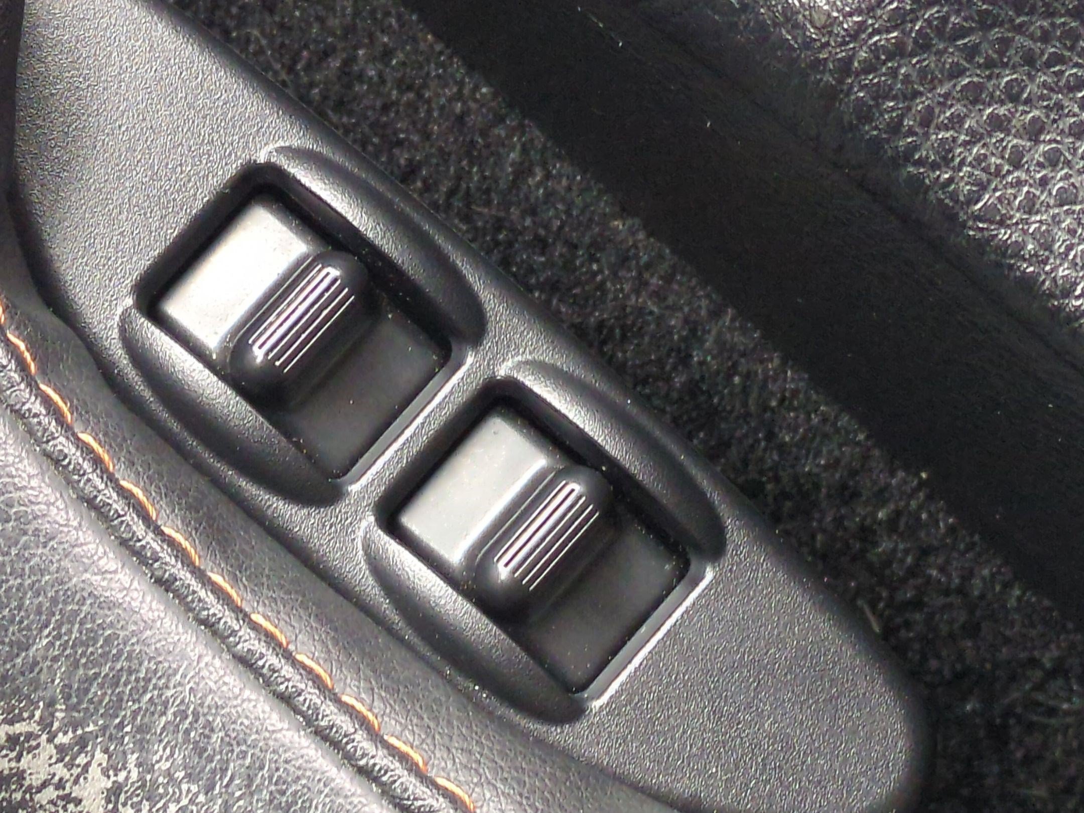 Used 2006 Nissan 350Z Grand Touring RWD image 41