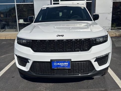 New 2025 Jeep Grand Cherokee Limited w/ Black Appearance Package image 1