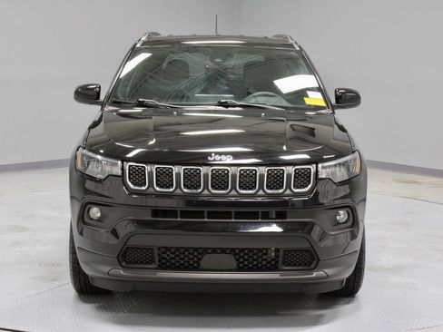 Used 2023 Jeep Compass Latitude w/ Convenience Group AWD/4WD image 6