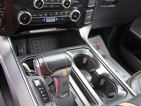 Used 2018 Ford F150 Lariat w/ Equipment Group 502A Luxury RWD image 11