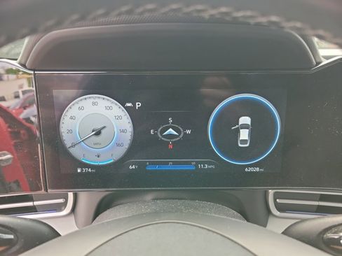 Used 2023 Hyundai Elantra Limited image 19