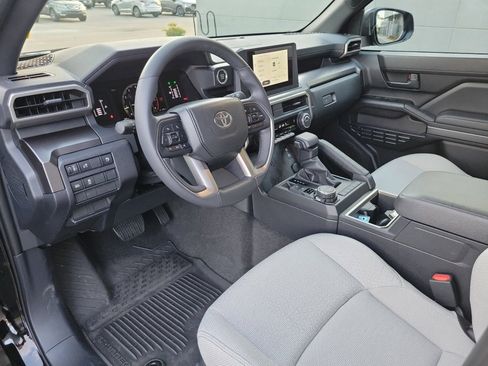 Used 2025 Toyota 4Runner SR5 image 30