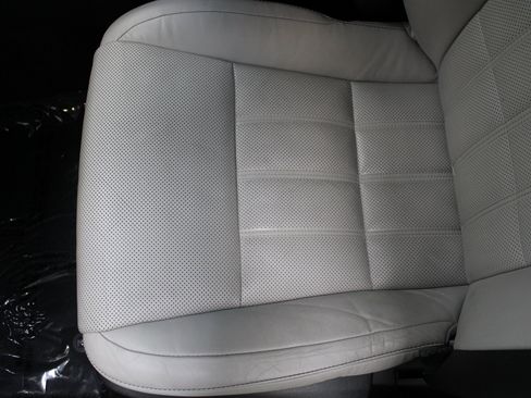 Used 2018 Lexus ES 300h image 17