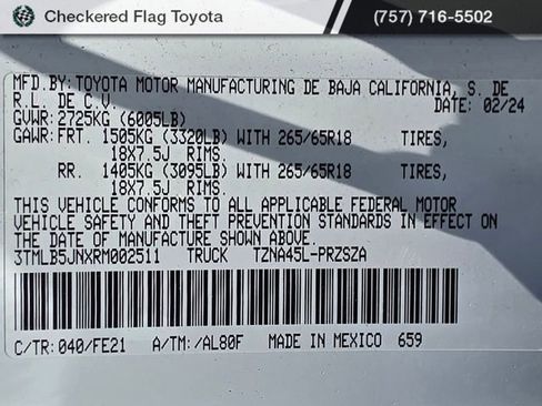 Used 2024 Toyota Tacoma TRD Sport w/ TRD Sport Upgrade Package AWD/4WD image 22
