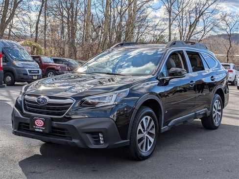 Used 2020 Subaru Outback Premium image 8
