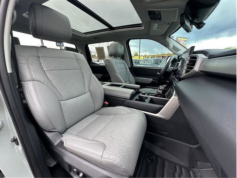 Used 2024 Toyota Tundra Limited w/ Power Package AWD/4WD image 15