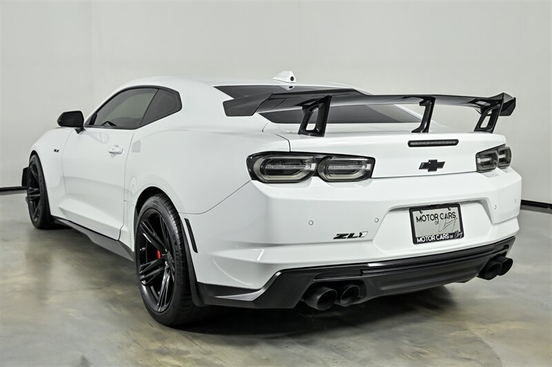 Used 2022 Chevrolet Camaro ZL1 RWD image 7