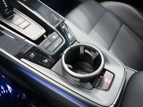 Used 2025 Porsche 911 Carrera image 19