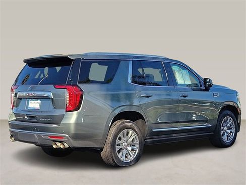 Used 2023 GMC Yukon Denali image 6