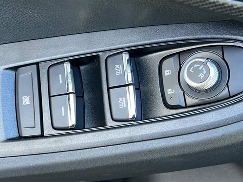 Used 2025 Subaru Crosstrek 2.5i Limited w/ Popular Package #4A image 12