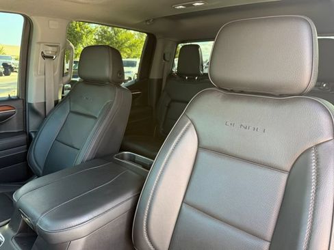 Used 2023 GMC Sierra 1500 Denali w/ Denali Reserve Package AWD/4WD image 10