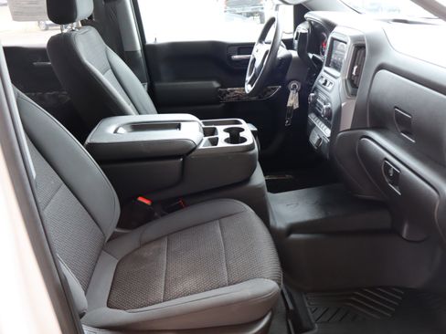 Used 2022 Chevrolet Silverado 1500 Custom Trail Boss w/ Realtree Special Edition image 36