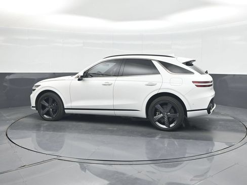 Used 2022 Genesis GV70 3.5T Sport w/ Sport Prestige Package AWD/4WD image 28