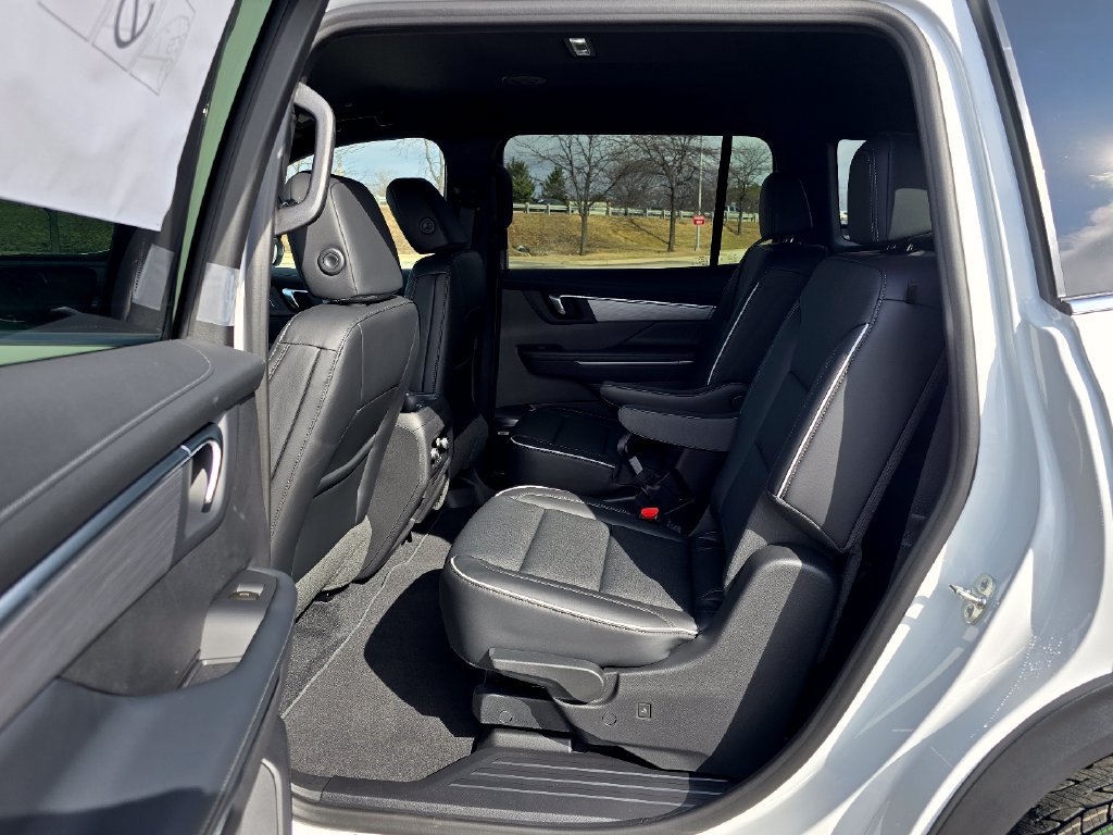 New 2026 Buick Enclave Preferred w/ Power Package AWD/4WD image 26