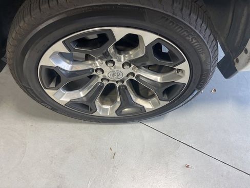 Used 2021 RAM 1500 Limited image 34