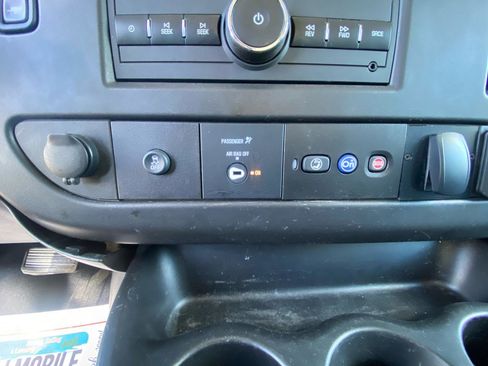 Used 2021 GMC Savana 3500 w/ Power Convenience Package image 30