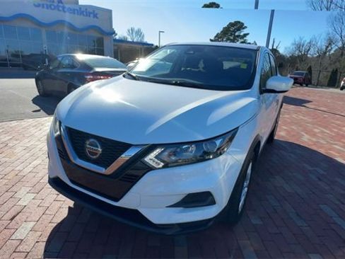 Used 2021 Nissan Rogue Sport S image 4