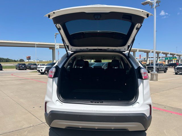 Used 2022 Ford Edge SEL AWD/4WD image 9