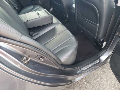 Used 2006 Kia Optima EX image 17