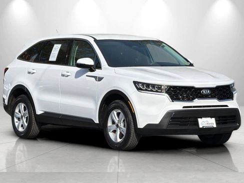 Used 2021 Kia Sorento LX AWD/4WD image 9