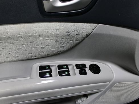 Used 2006 Hyundai Sonata GLS FWD image 9