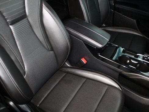 Used 2024 Buick Envision Preferred image 7