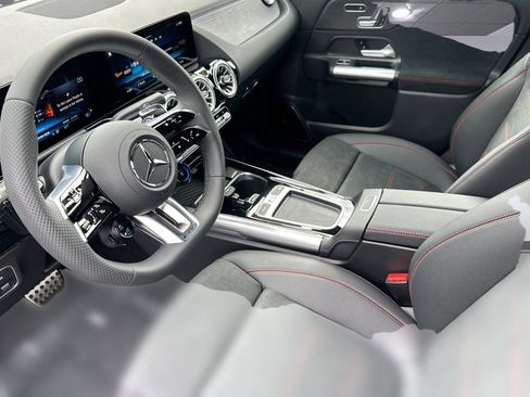 New 2026 Mercedes-Benz GLA 35 AMG 4MATIC image 19