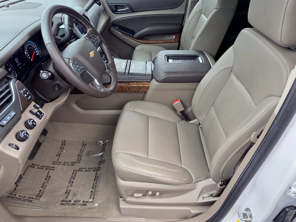 Used 2020 Chevrolet Suburban Premier w/ Premier 6.2L Value Package AWD/4WD image 10