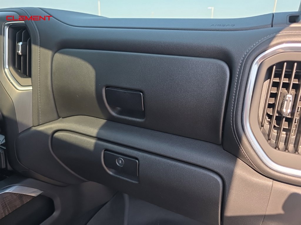 Used 2021 GMC Sierra 1500 Denali w/ Driver Alert Package II AWD/4WD image 33