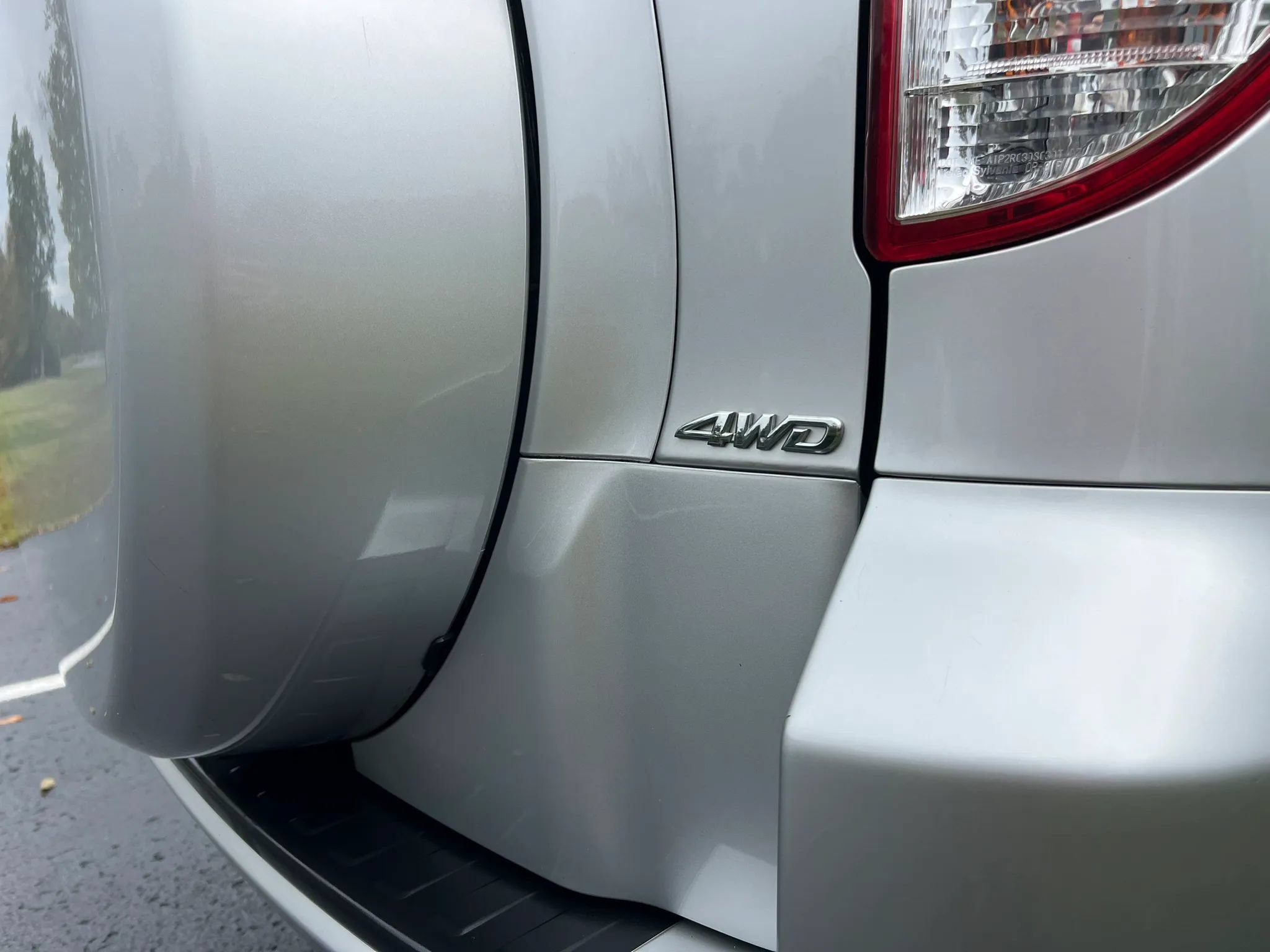 Used 2010 Toyota RAV4 Limited AWD/4WD image 11