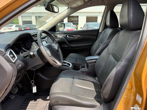 Used 2014 Nissan Rogue SL AWD/4WD image 2