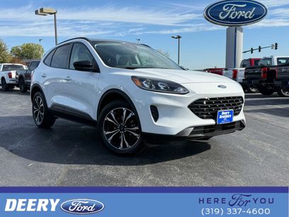 Used 2022 Ford Escape SE w/ SE Sport Appearance Package