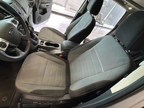 Used 2015 Ford Escape SE FWD image 21
