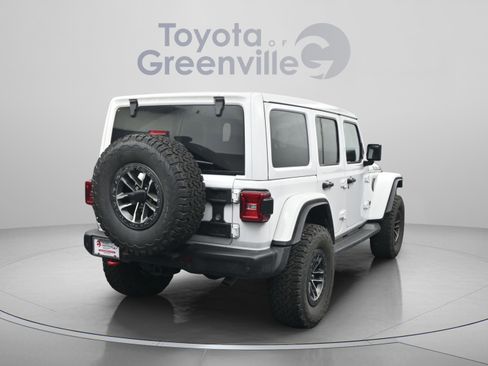 Used 2025 Jeep Wrangler Unlimited Rubicon AWD/4WD image 15