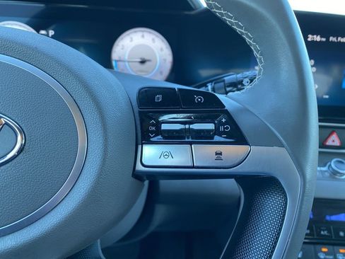 Certified 2023 Hyundai Elantra SEL w/ Convenience Package image 22