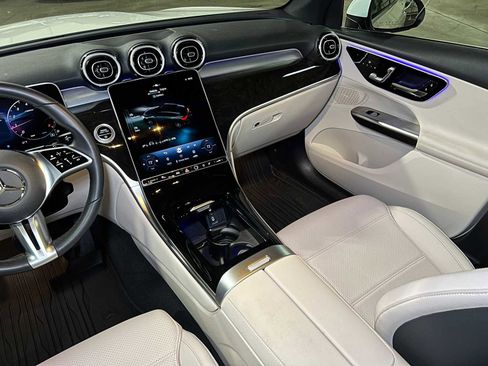 Certified 2025 Mercedes-Benz GLC 300 4MATIC image 39