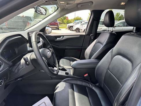 Used 2023 Ford Escape Platinum AWD/4WD image 10